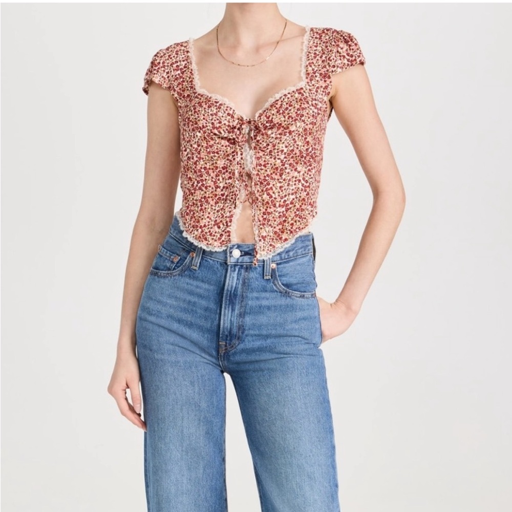 Reformation | Safia Floral Top in La Vie en Rose